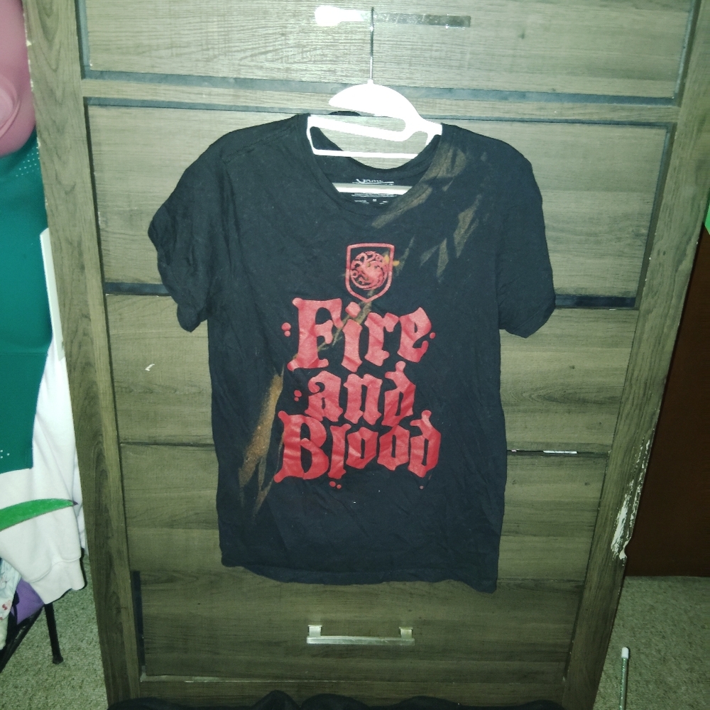 GAME OF THRONES Fire & Blood Graphic T-shirt - Medium